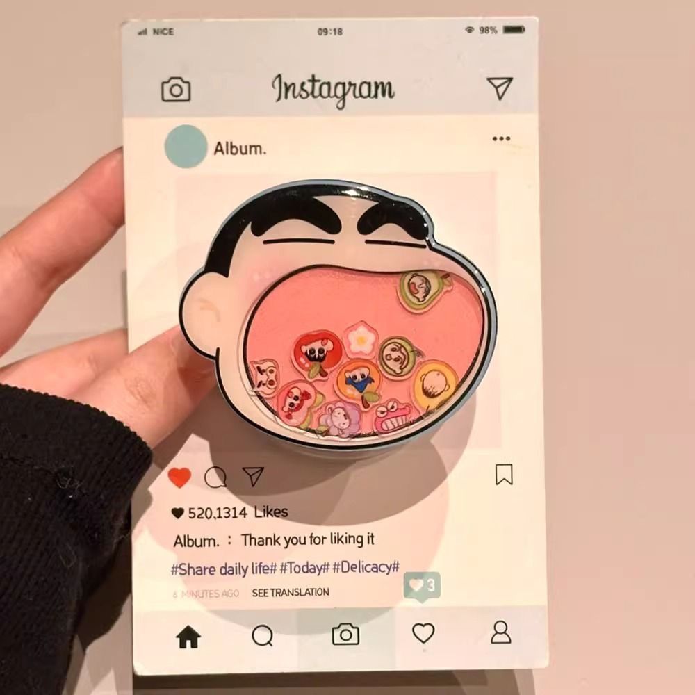 Gadgets For Electronics - Stojak na telefon komórkowy Crayon Shin-chan